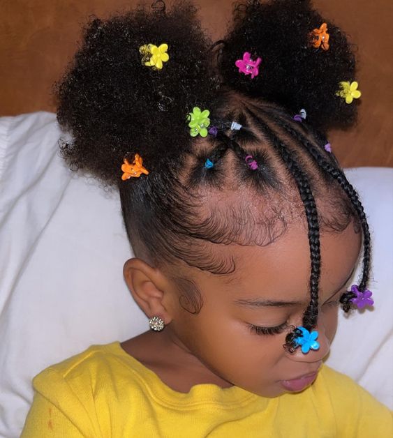 29 Penteados para Cabelos Cacheados Infantil-Portal Zoe