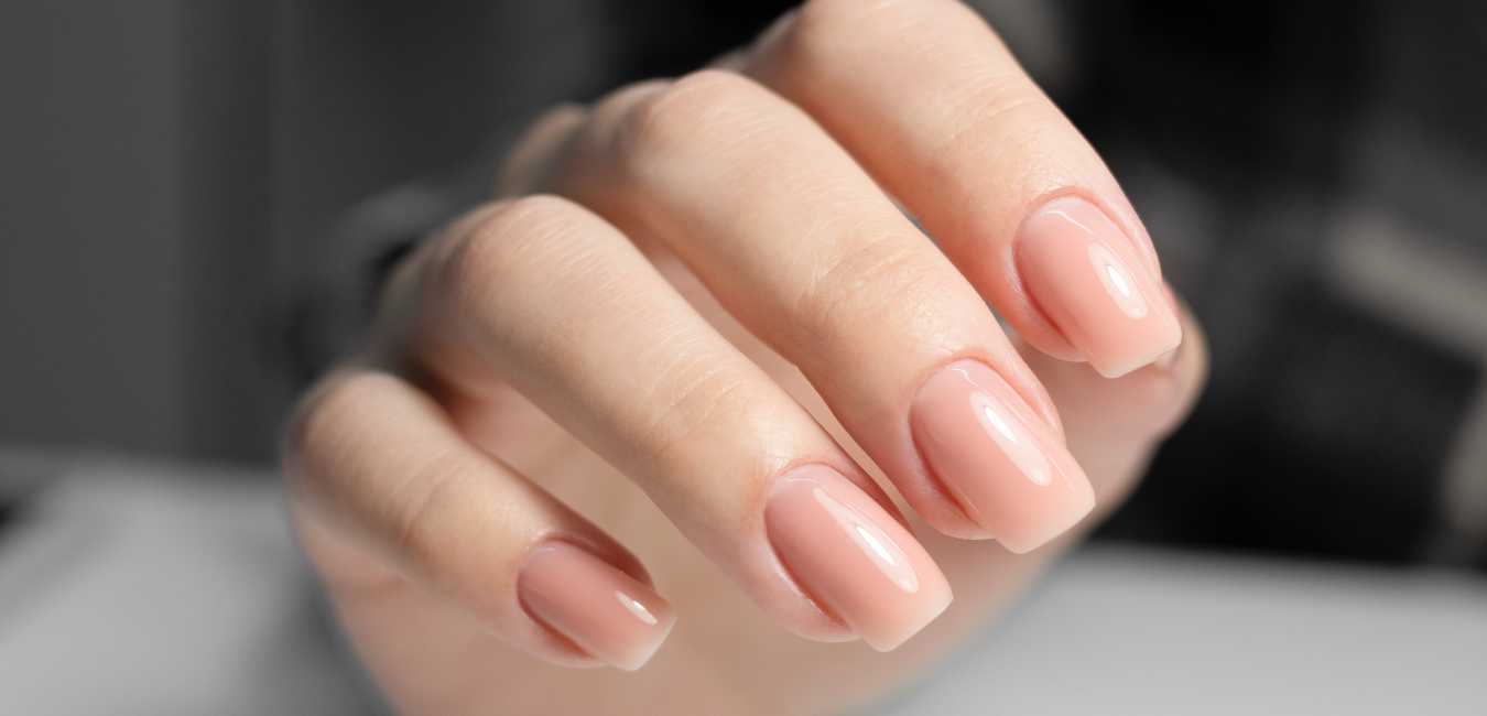 unhas cor nude