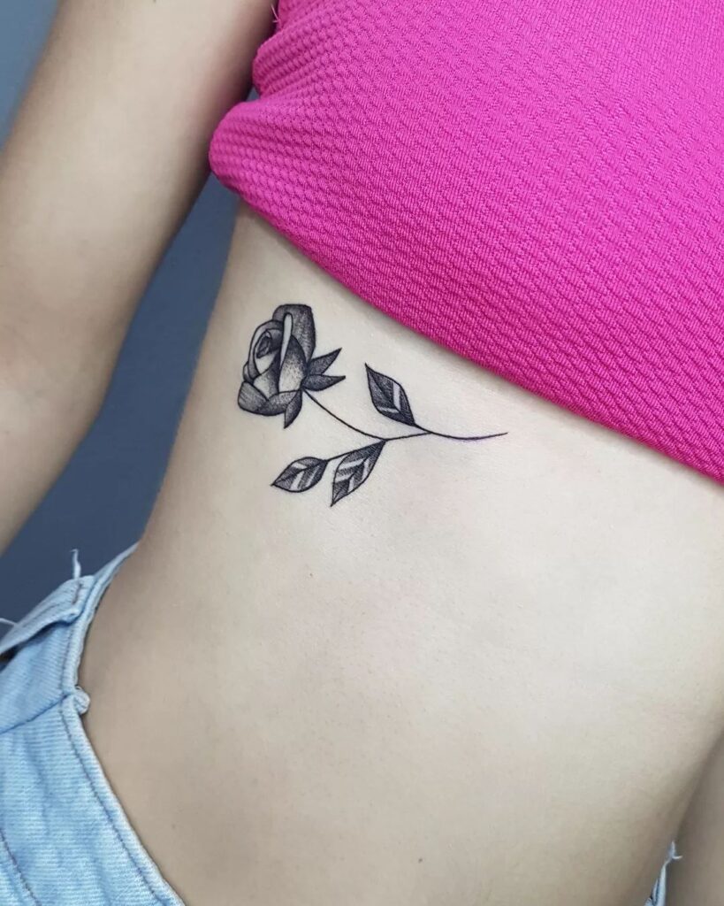 Tatuagem Na Costela Feminina Delicada Melhores Opções