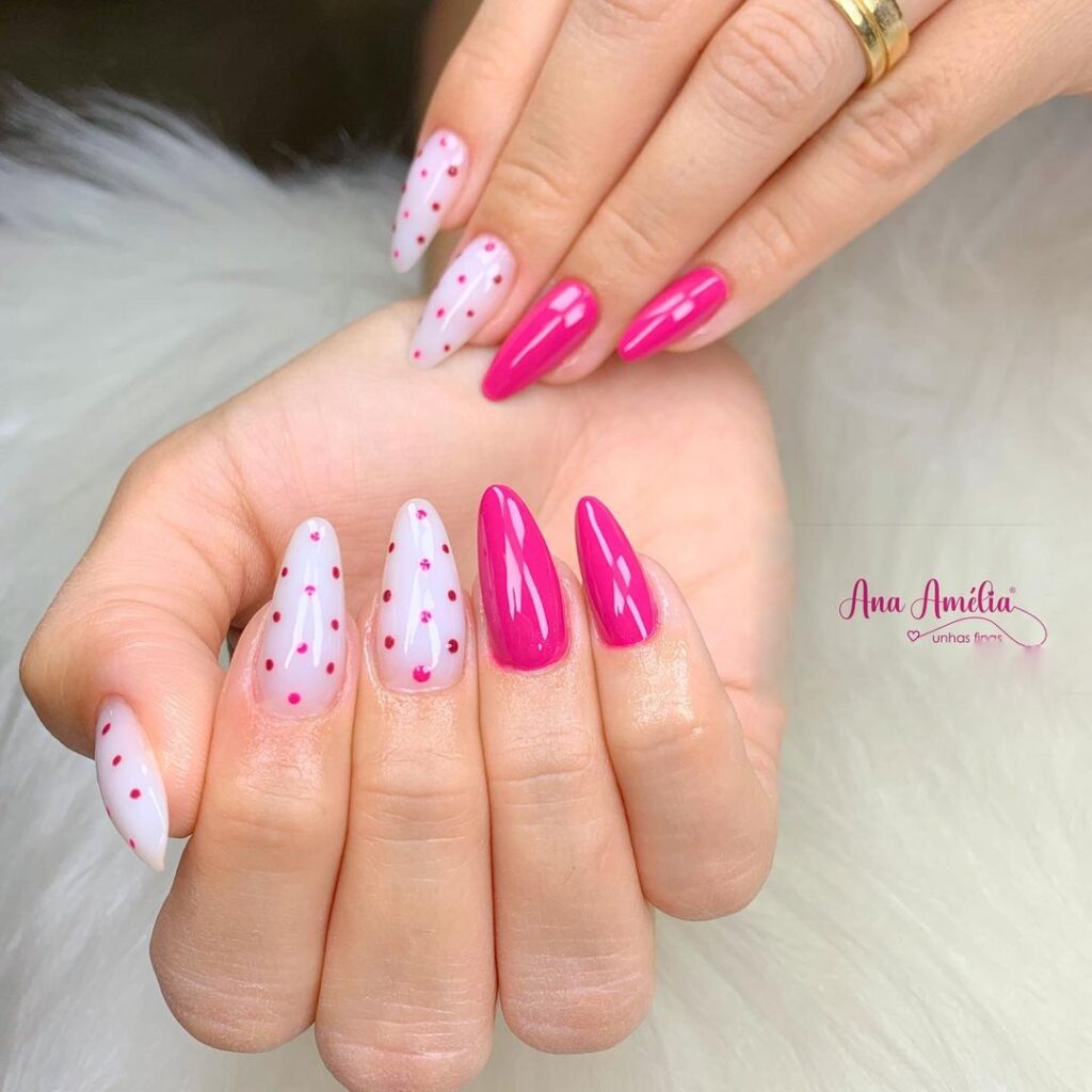 Unhas almond rosa pink