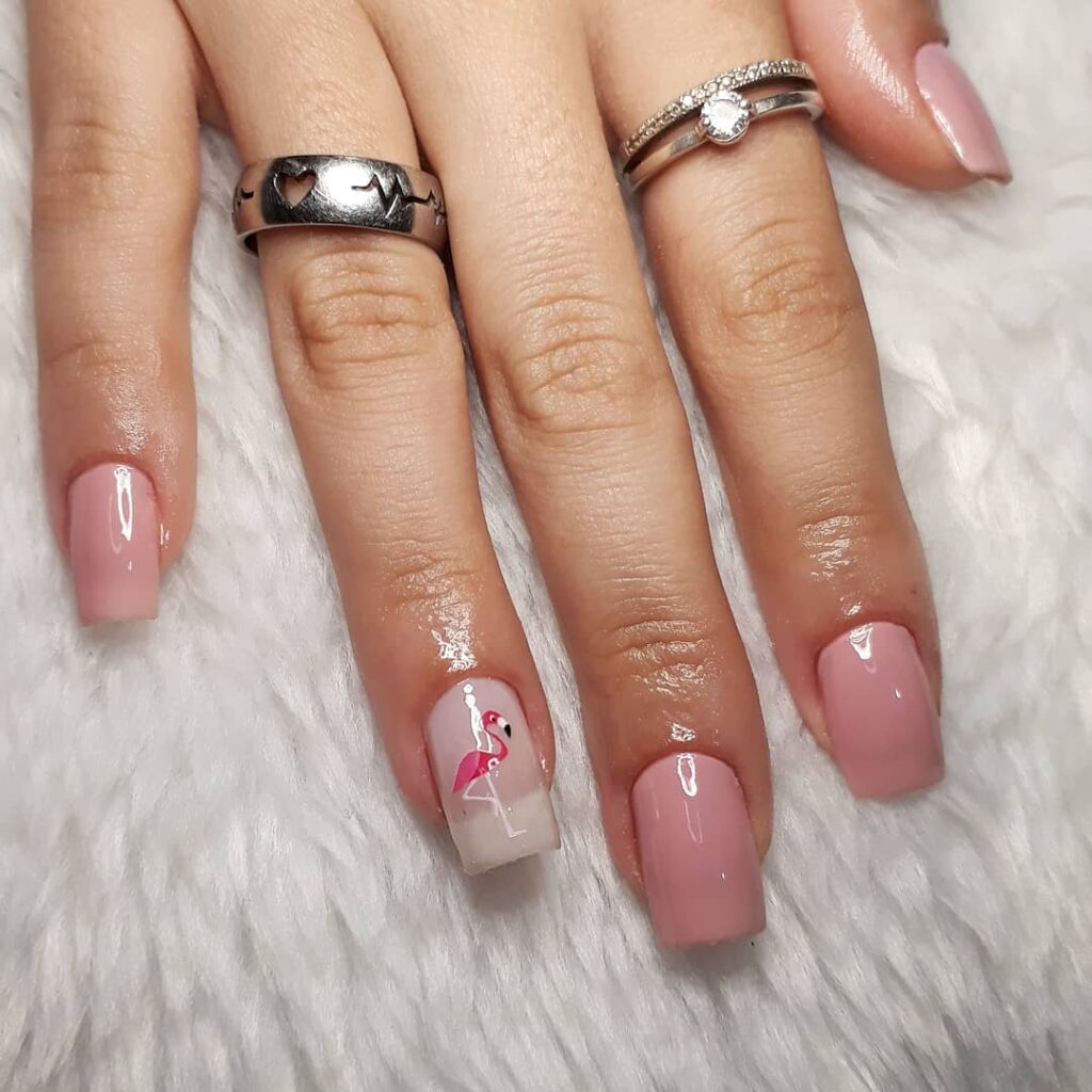 Unhas delicadas rosa bebê