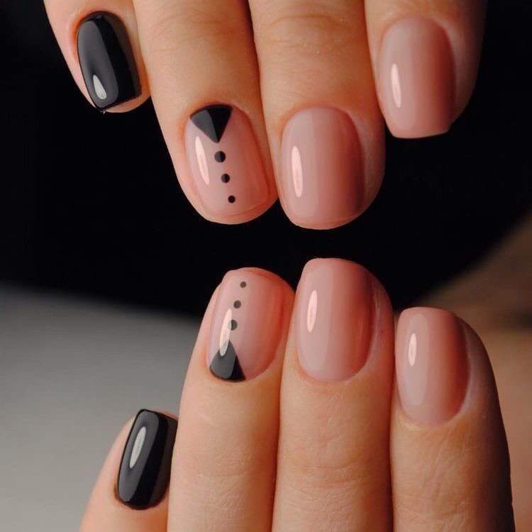 Nail art minimalista