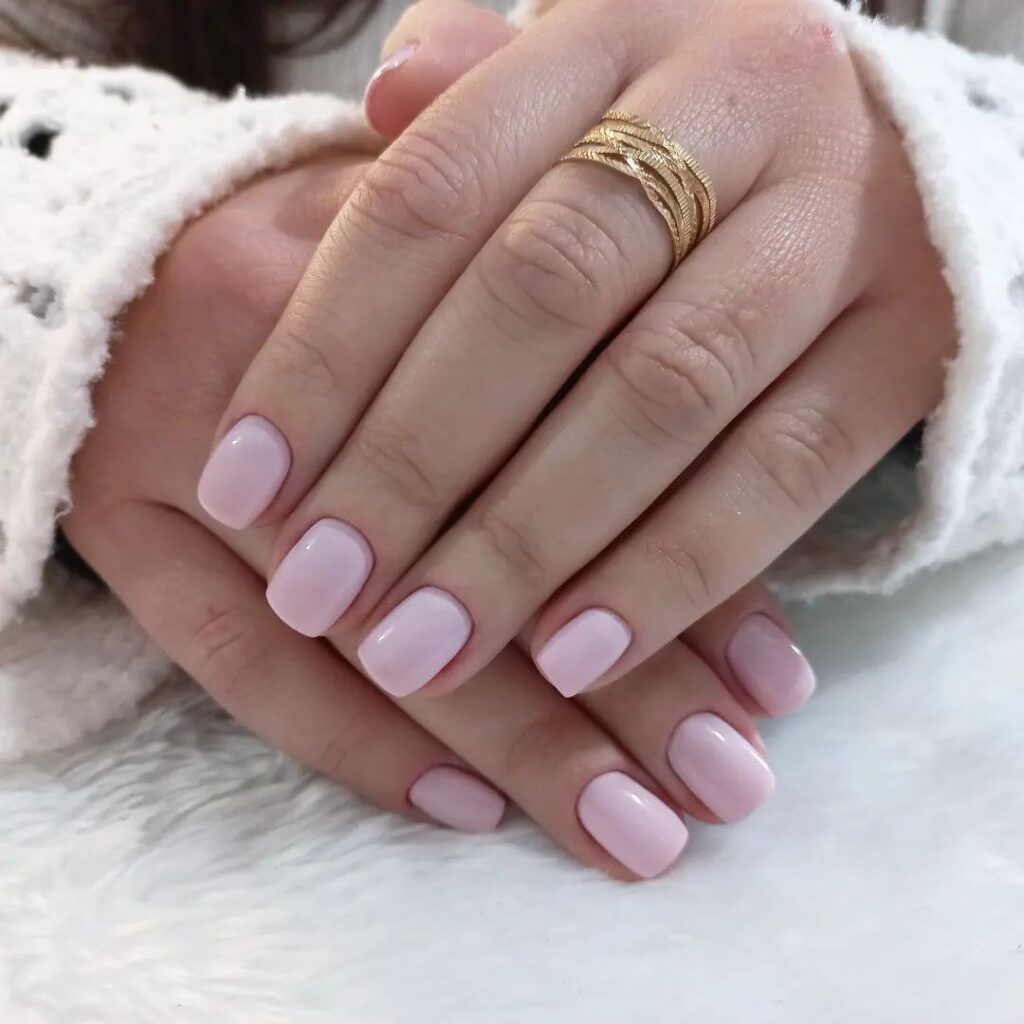 Unhas decoradas rosa claro bebê