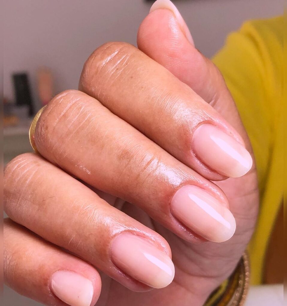 unhas amendoadas naturais