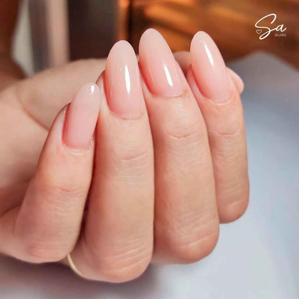 Unhas em gel amendoada natural faça em casa