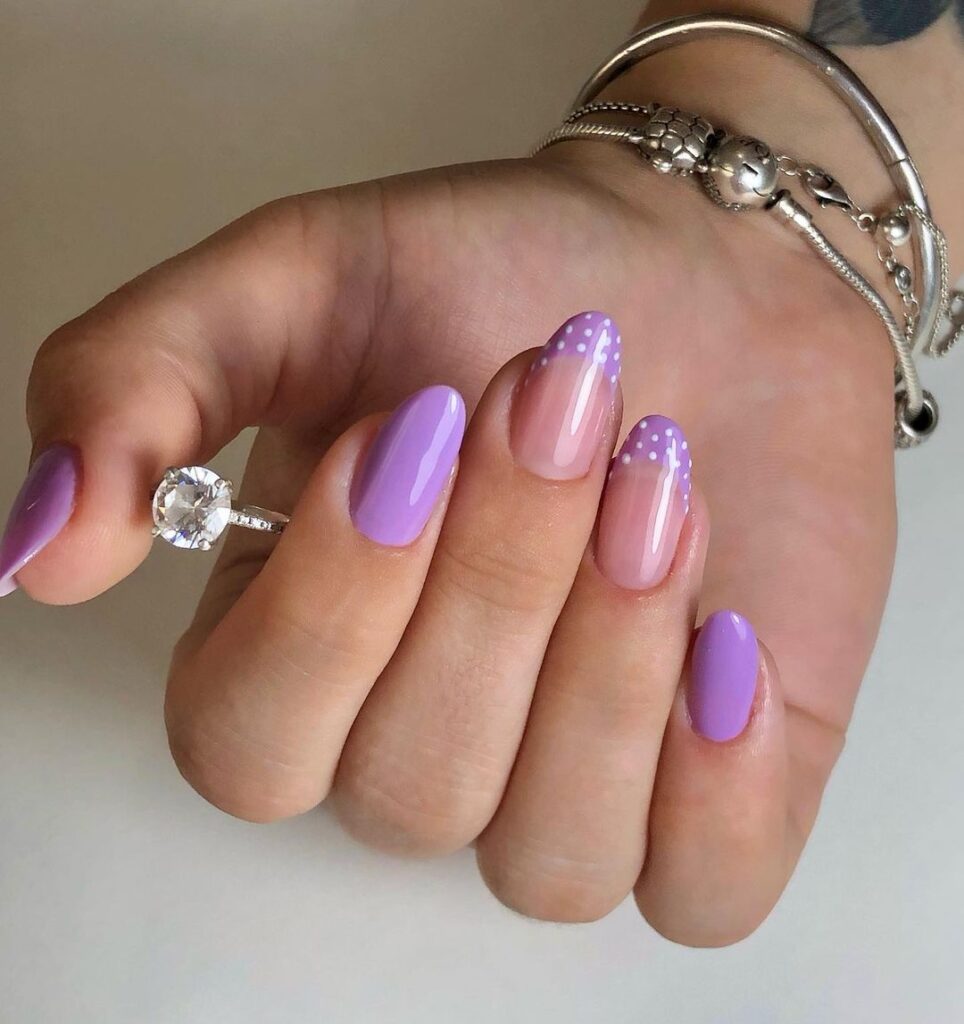 Unhas com esmaltação em gel