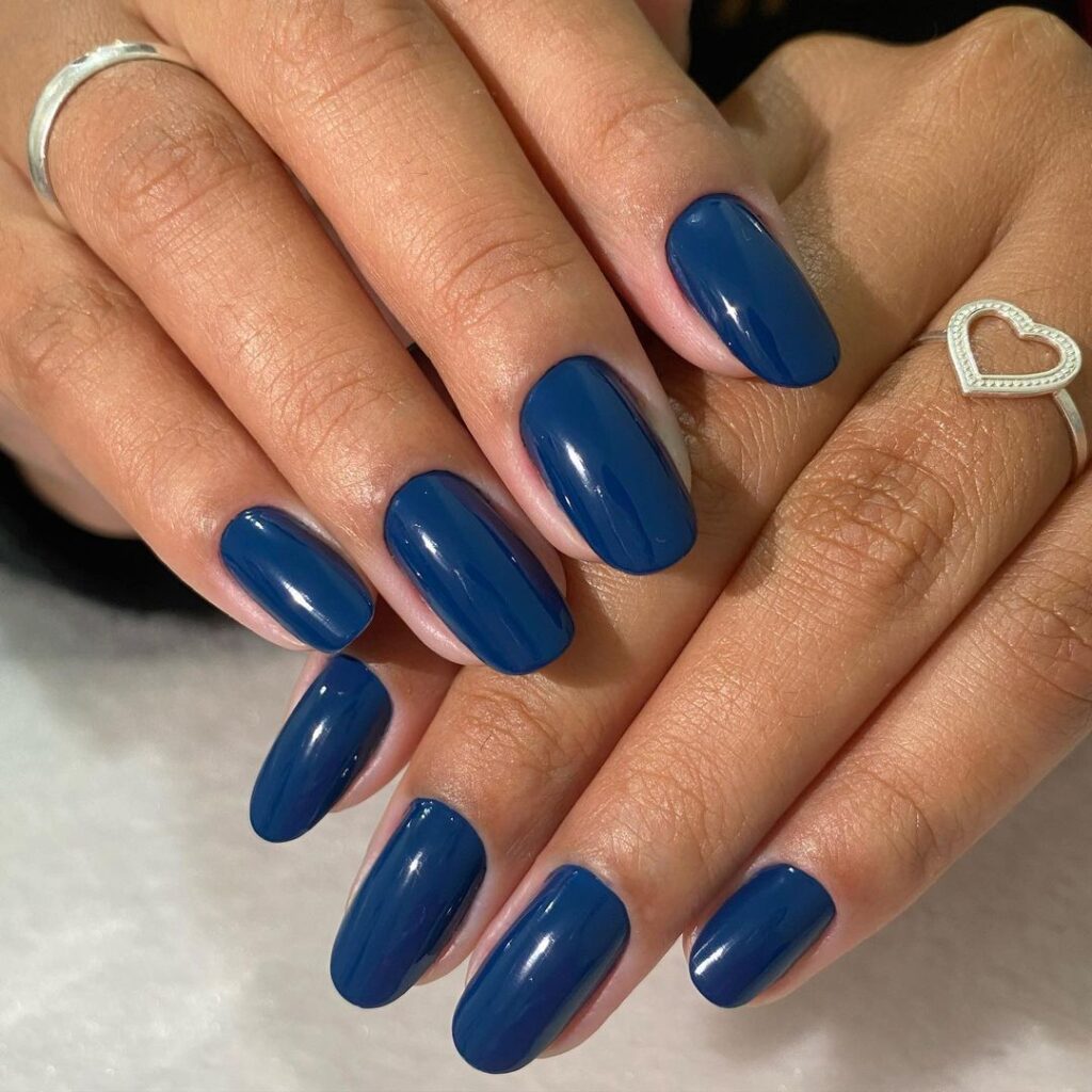 Azul a cor de esmalte mais bonita