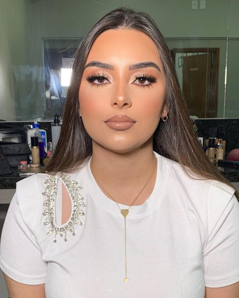 Make olhos grandes