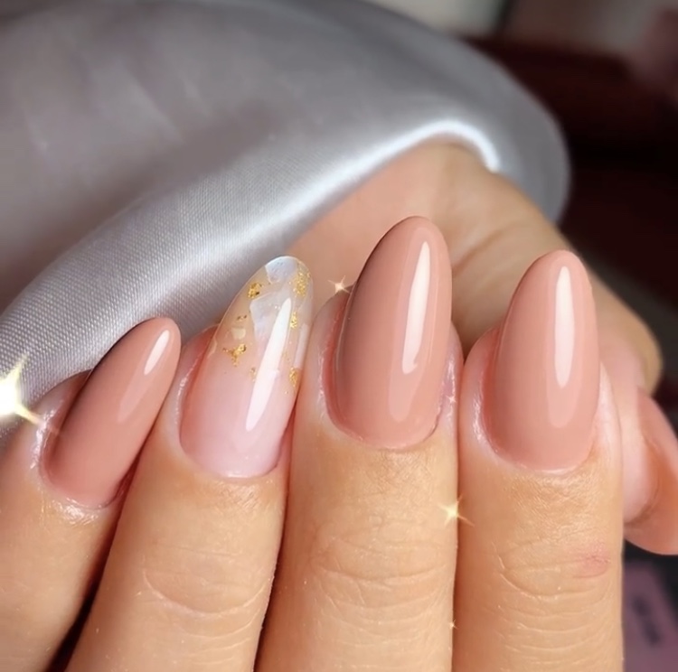 Unhas nude