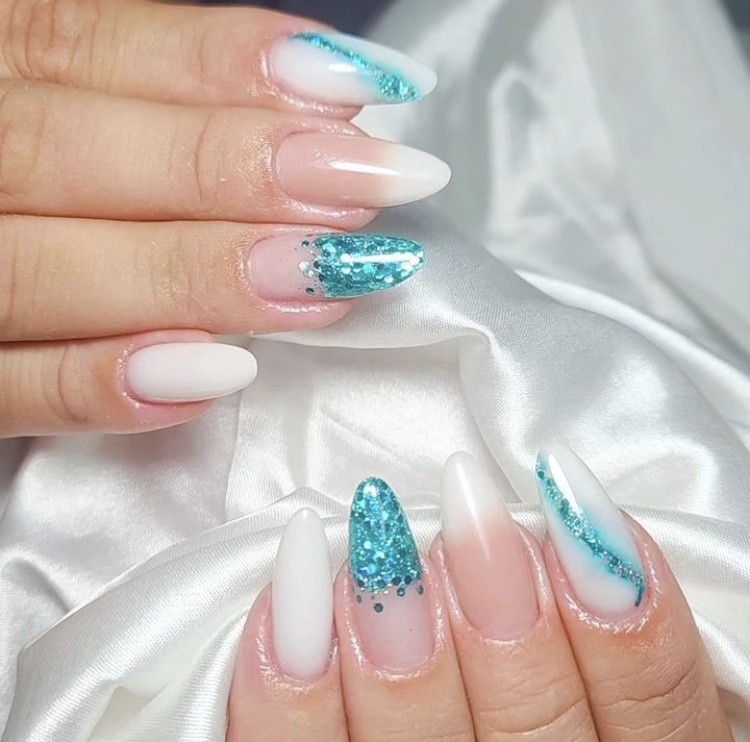 Unhas stiletto