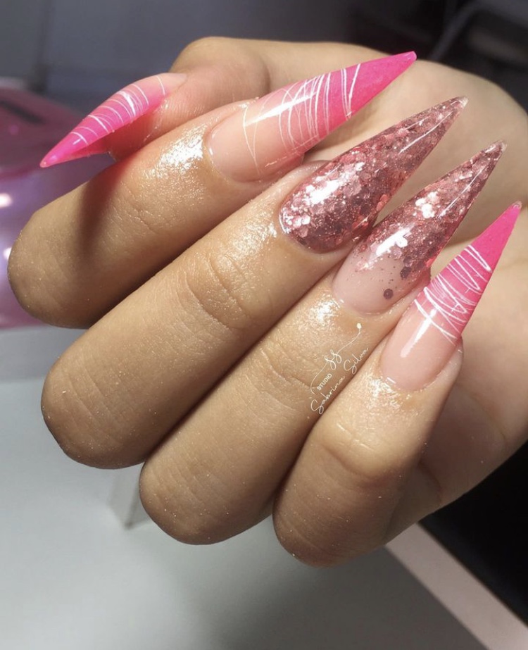 Unhas stiletto