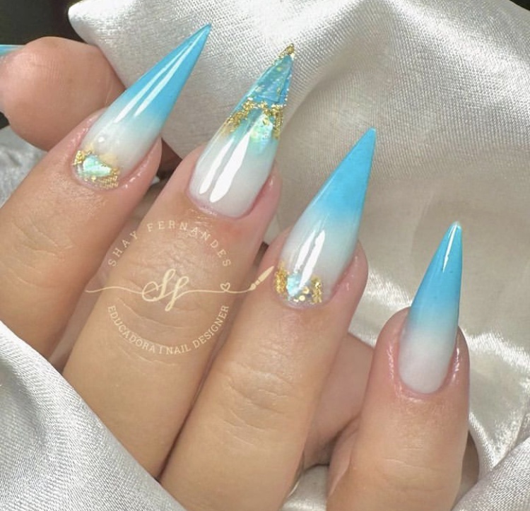 Unhas stiletto