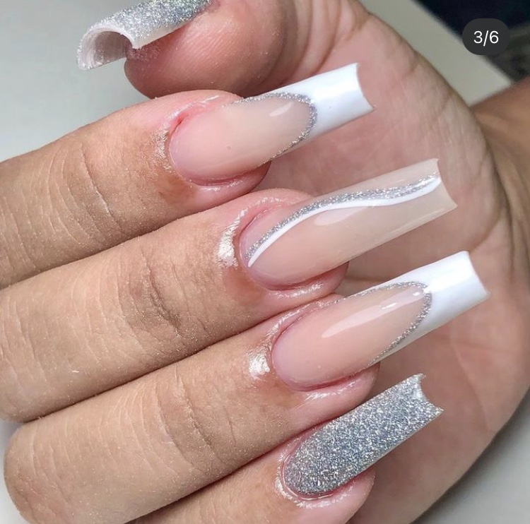 Unhas de acrílico