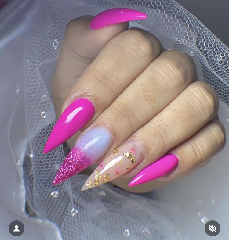 Unhas stiletto