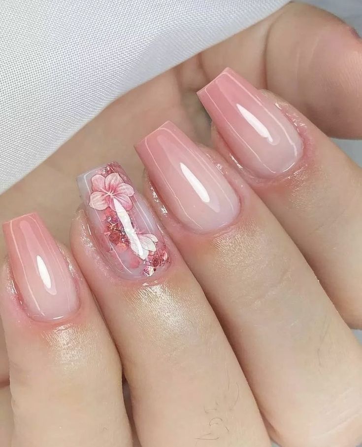 unhas rosa decoradas
