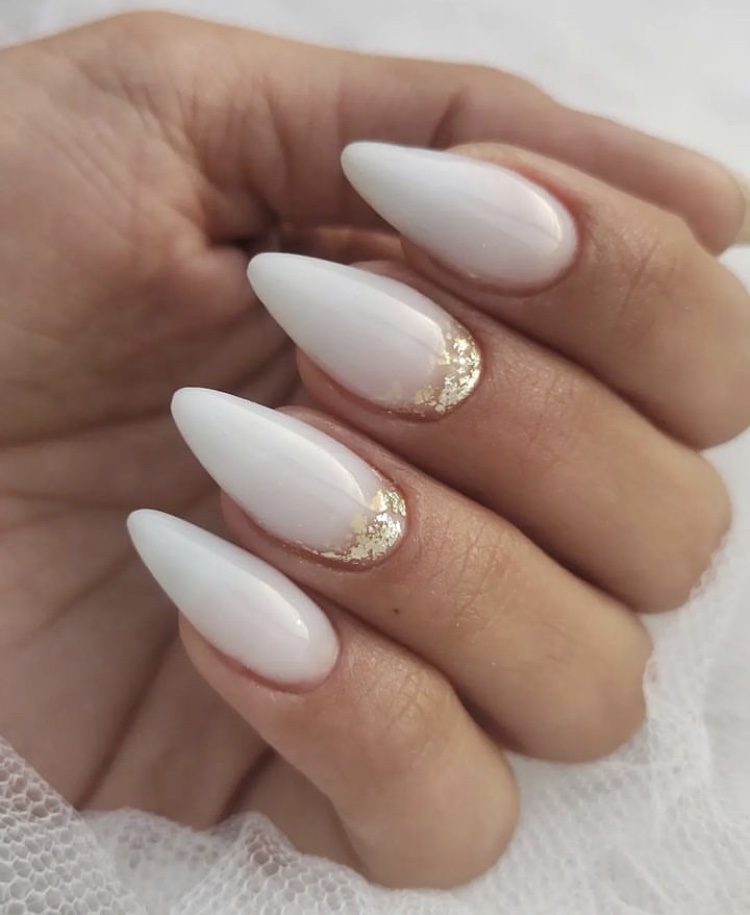 Unhas stiletto