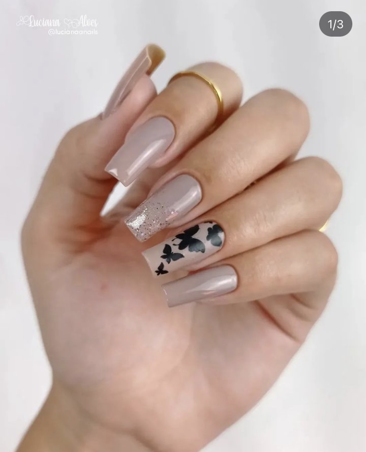 Unhas nude