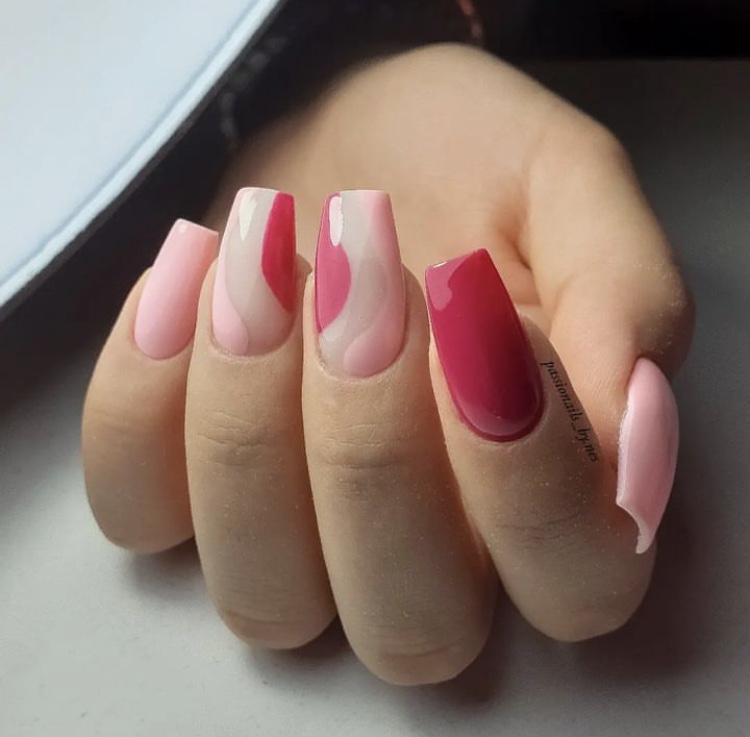 esmaltes rosa claro