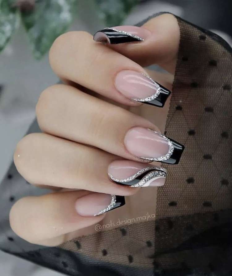 Unhas de noiva