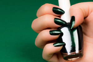 Esmaltes verde militar