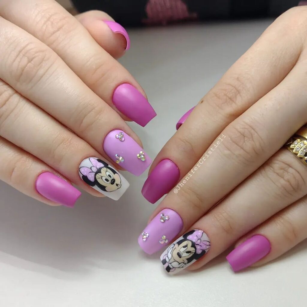 unhas minnie