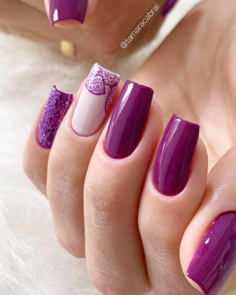 unhas lilás roxo