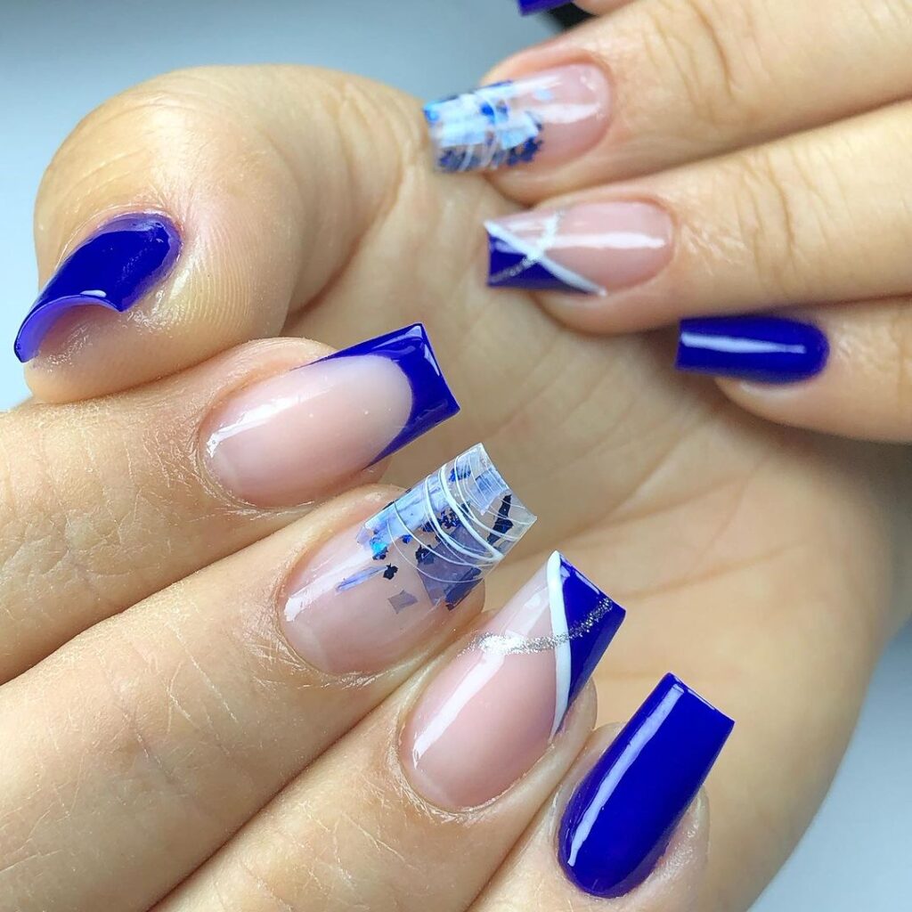 unhas azul decoradas