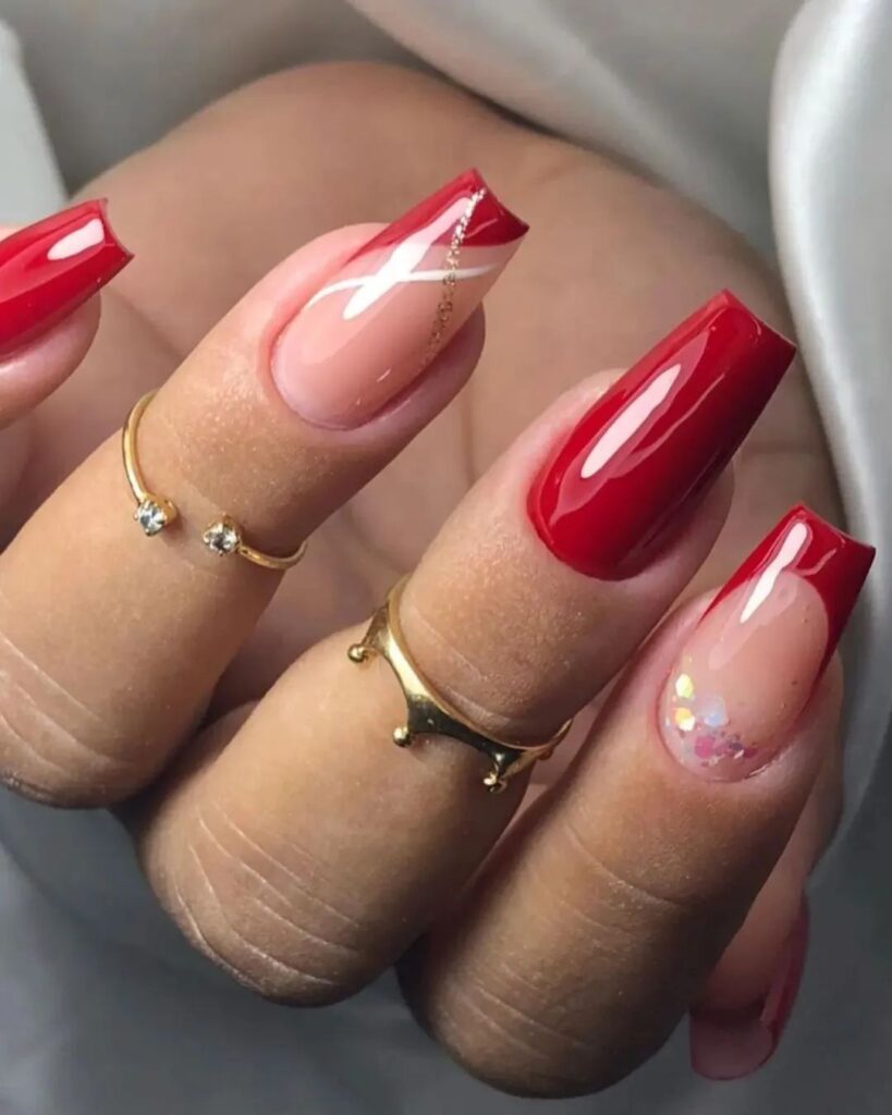 unhas vermelhas decoradas com glitter 