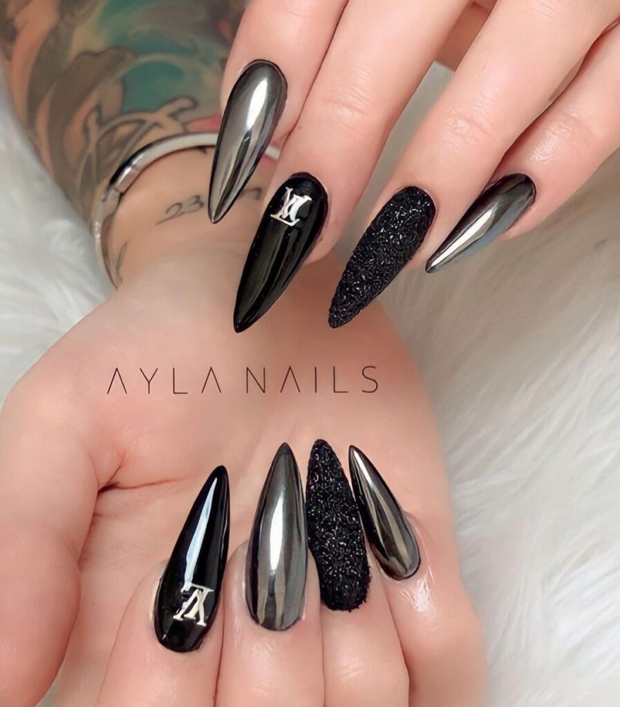 nails com inicial