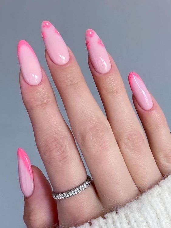 unhas rosa decoradas
