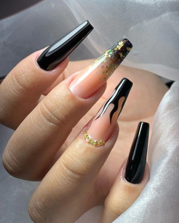 inspiração de unhas pretas