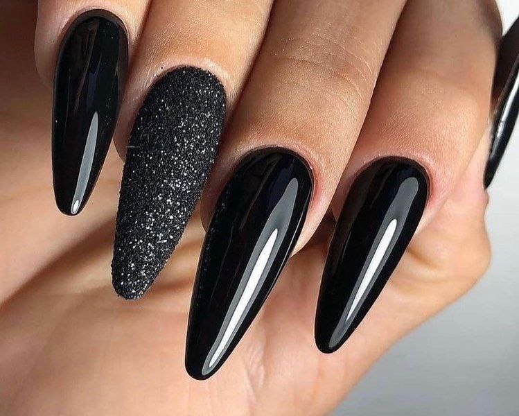 unhas stiletto