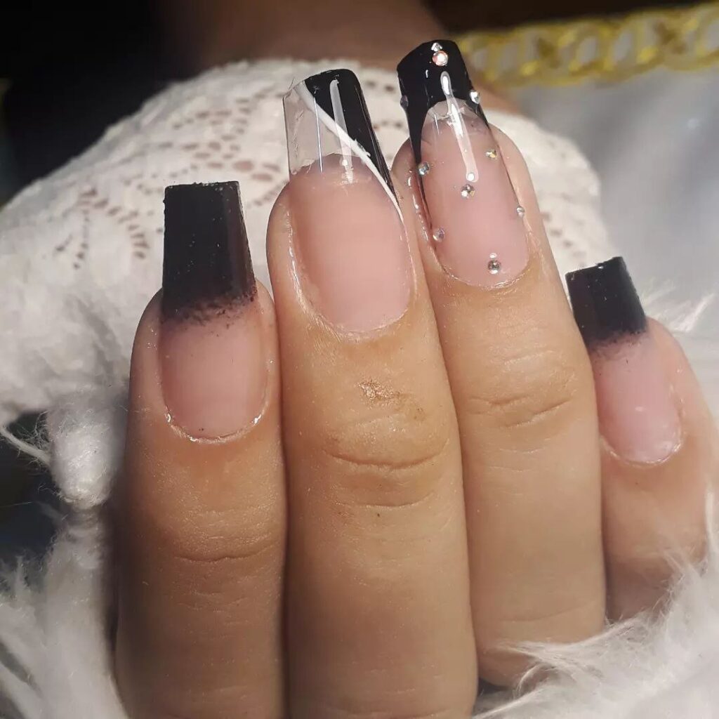 unhas pretas lindas