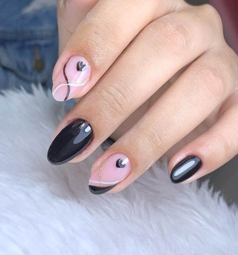 unhas pretas básicas