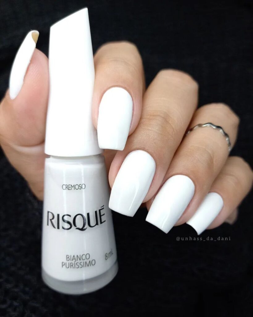 unhas branco puríssimo