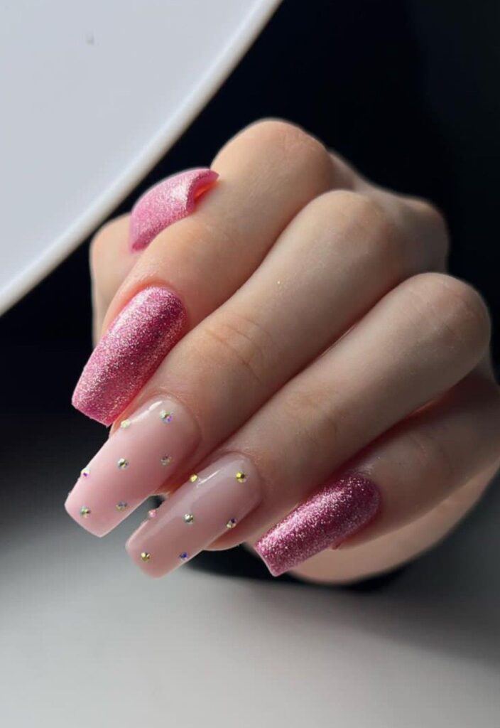 unhas rosa decoradas
