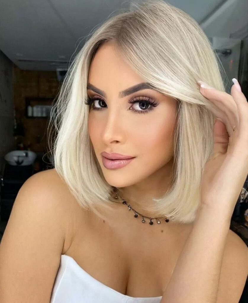 cabelo curto platinado