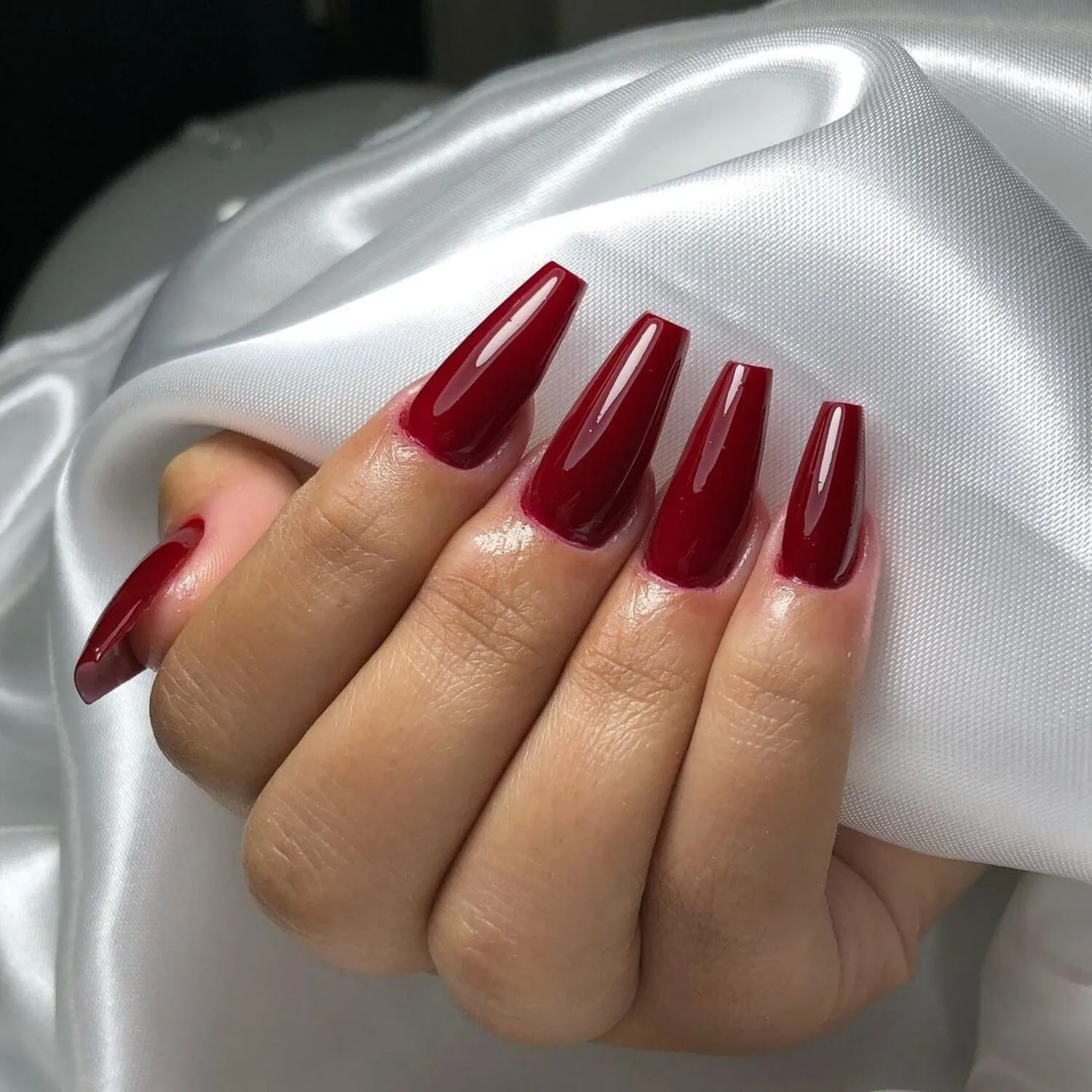 Descubra Nova Cor de Esmalte Segundo o tiktok essa é a nova cor de esmalte favorita das fashionistas