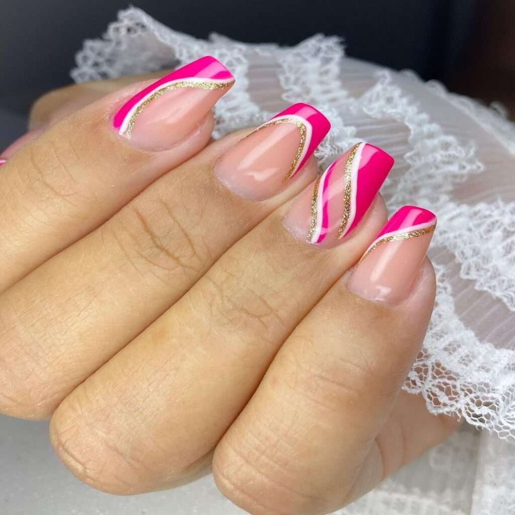 unhas rosa com ouro