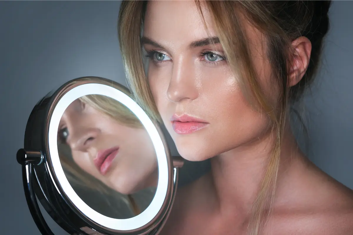 espelhos com luz led para uma maquiagem e cuidados com a pele impecáveis