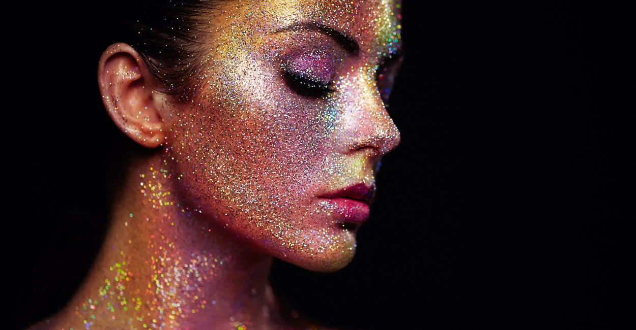 Transforme Seu Look: 5 Técnicas Surpreendentes com Glitter para Maquiagens Glamourosas