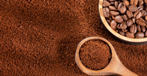 por que a borra de café é o novo segredo dos jardineiros