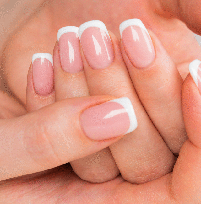 unhas francesinhas dos salões