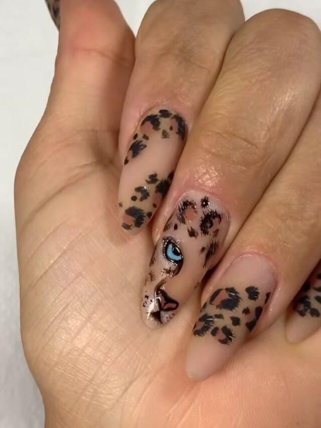 Unhas animal print que estão bombando: vaca, leopardo e cobra irresistíveis