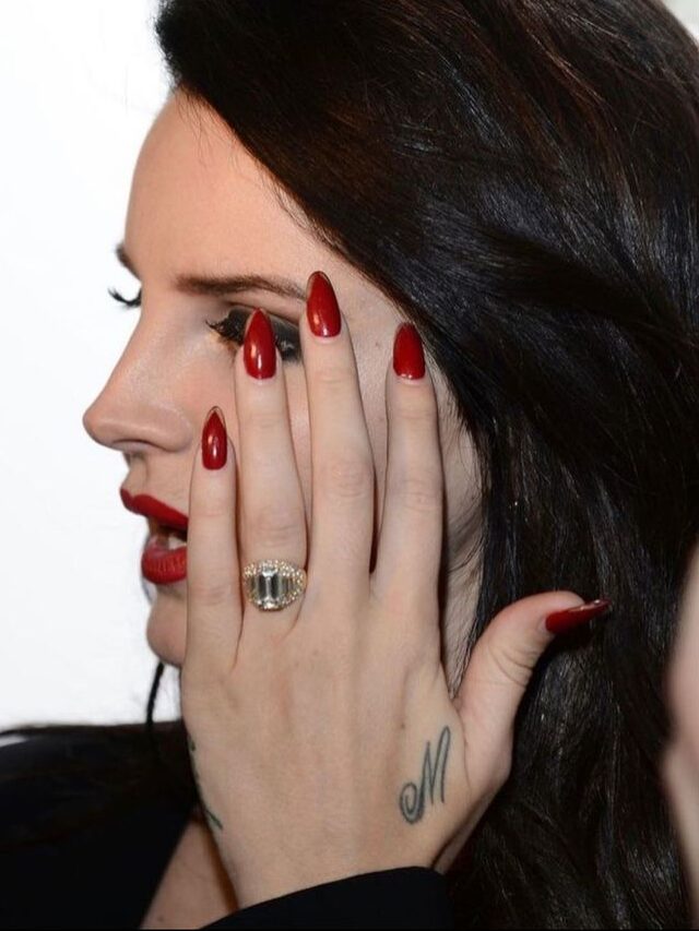 O Segredo por Trás do Esmalte Vermelho que Muda Tudo